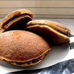 清寿軒 - 大判どら焼き