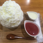 かき氷工房 雪菓 - 生いちごみるく 850円