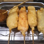 Kushikatsu Denga Na - 肉５本セット ６１７円(税込)(2017年8月1日撮影)