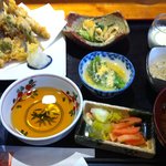 だいにんぐ芳 - 料理写真:日替わりランチ1050円　メインも選べます