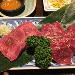 あか牛焼肉専門 和牛一頭流 肉萬 - 