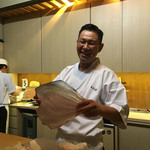 味あら井 - お決まりの大将撮影