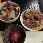 西口やきとん - 馬刺、皿なんこつ、煮込み