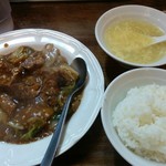 東京餃子軒 - 牛と白菜のうま煮