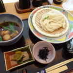 寛文五年堂 - 比内地鶏ざるうどん(生麺)(1,435円)