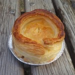 弘前城のベンチにて