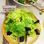 ややダイニング - １階
      サラダ