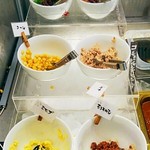 ややダイニング - １階
      サラダ
      トッピング