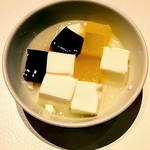 ややダイニング - 白雪豆腐
      (クリームチーズババロア)
      ゼリー
      ２種類