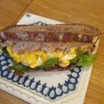 テーラ・テール - 自家製ツナとオムレツのサンド