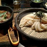 牛のホルモンのつけ麺