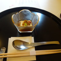 正月屋吉兆 新宿伊勢丹 - 膳菜　　唐黍豆腐　スプーンが意外と大きくて驚きました