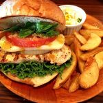 Jacksonville - 8月の月替わりバーガー『カプレーゼチキンバーガー』