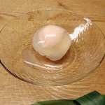 白 - 9.桃の水風船(奈良天川村の葛とごろごろ水まんじゅう/中に白餡 桃 マスカルポーネ)