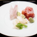 小松 弥助 - 九州の鮪、鯛、貝