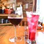 AWkitchen GARDEN 鎌倉 - ～AWkitchen GARDEN 鎌倉～
                                ロッソ・ディ・トスカーナ(赤ワイン)、
                                クランベリージュース