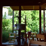 AWkitchen GARDEN - ～AWkitchen GARDEN 鎌倉～
      内装、店内にはもうひとつテラス席が