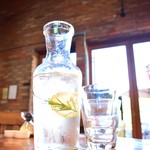 AWkitchen GARDEN - ～AWkitchen GARDEN 鎌倉～
      お水がフォトジェニック！