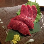 八王子 風味 - 馬刺しに馬寿司