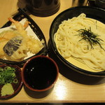 手延べうどん 水山 - 天ぷらうどん　800円