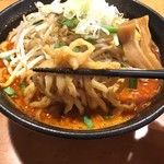 みそ街道 炎 - 麺リフト