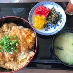どんちゃん亭 - カツ丼（味噌汁付）＝６５０円