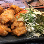 宮崎県日南市 塚田農場 - チキン南蛮定食 880円。