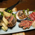 Koma ryuu - お造りは見事な赤身の秋刀魚など