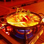韓国屋台 友-チング- - 牛肉と蛸の鍋。オススメ！
