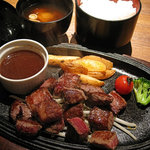 ミート矢澤 - サイコロステーキ