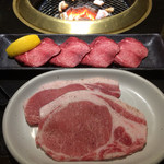 Yakiniku Sumiya - 牛タン塩と長谷川豚ロース