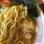 大衆麺場 ラーメン ナカムラ - 麺アップ