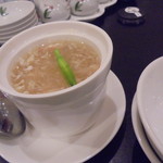 Shida Saikan - フカヒレとカニのスープ