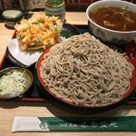 味奈登庵 - ベツモリビンボー！  
      カレー南蛮そば＋かき揚げ天ぷら、大盛り、別盛り！