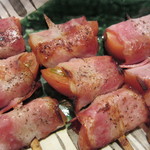 本格炭火焼鳥 あっしゅ - トマト巻きです！