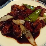 慶太郎餃子酒場 - 〇黒酢酢豚定食＋餃子690円