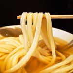 純愛うどん なでしこ - 天盛り きつね ひやかけ（うどん）