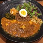SPICY CURRY 魯珈 - ろかプレート(山椒香る！ 豆腐と豚挽肉のキーマカレー)