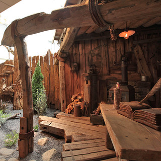 チェーンソーアーティストMASANORISATOU氏の作品