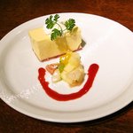 グラッツェ ミッレ - ホワイトチョコムースとマチェドニアフルーツ