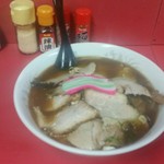 富新ラーメン - 醤油チャーシュー麺。