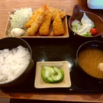 豊丸水産 - 【2017.8.9(水)】ワンコインランチ(ミックスフライ)500円