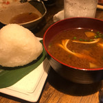天ぷら 飛鳥 - 銀シャリ結びと赤だしの味噌汁