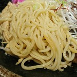 河内の中華そば 醤 - しじみ出汁と相性抜群の麺