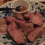 MushaMusha - 斜里山麗豚のロースト、2500円。