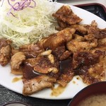 食堂米倉 - ニンニク焼肉