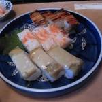 寿し寅 - 押し寿司