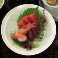 お刺身2点盛り（まぐろ・甘海老）
