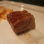 ニューオークラ - ロースは肉汁たっぷり！