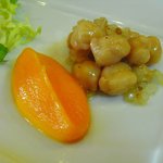 Cradle - 人参のムースとひよこ豆のサラダ（前菜の盛り合わせ）